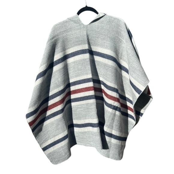 🌻Marine Layer "Levi Wrap" Wearable Blanket Poncho - Picture 9 of 10